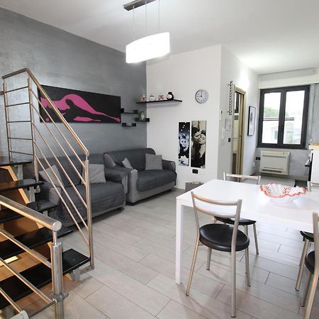 Corona'S Apartment- Fronte Spiaggia لا كاليتا المظهر الخارجي الصورة