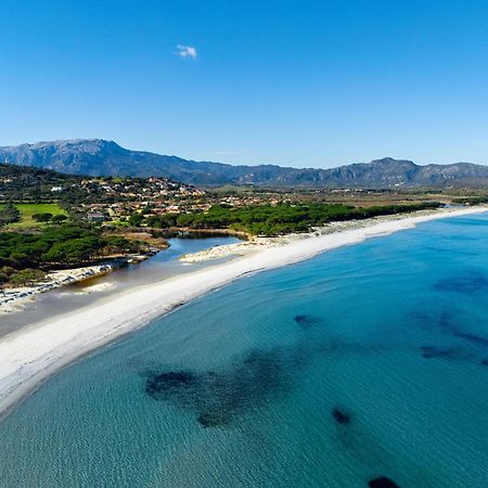 Corona'S Apartment- Fronte Spiaggia لا كاليتا المظهر الخارجي الصورة